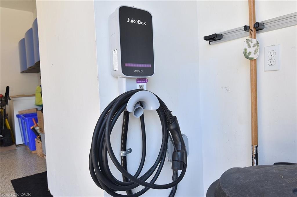 2 Novoco Drive, Hamilton, ON - Indoor