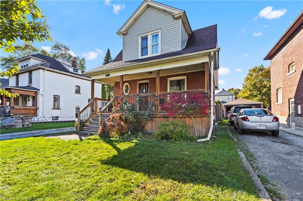 4541 Fourth Avenue, Niagara Falls, ON - Outdoor With Deck Patio Veranda