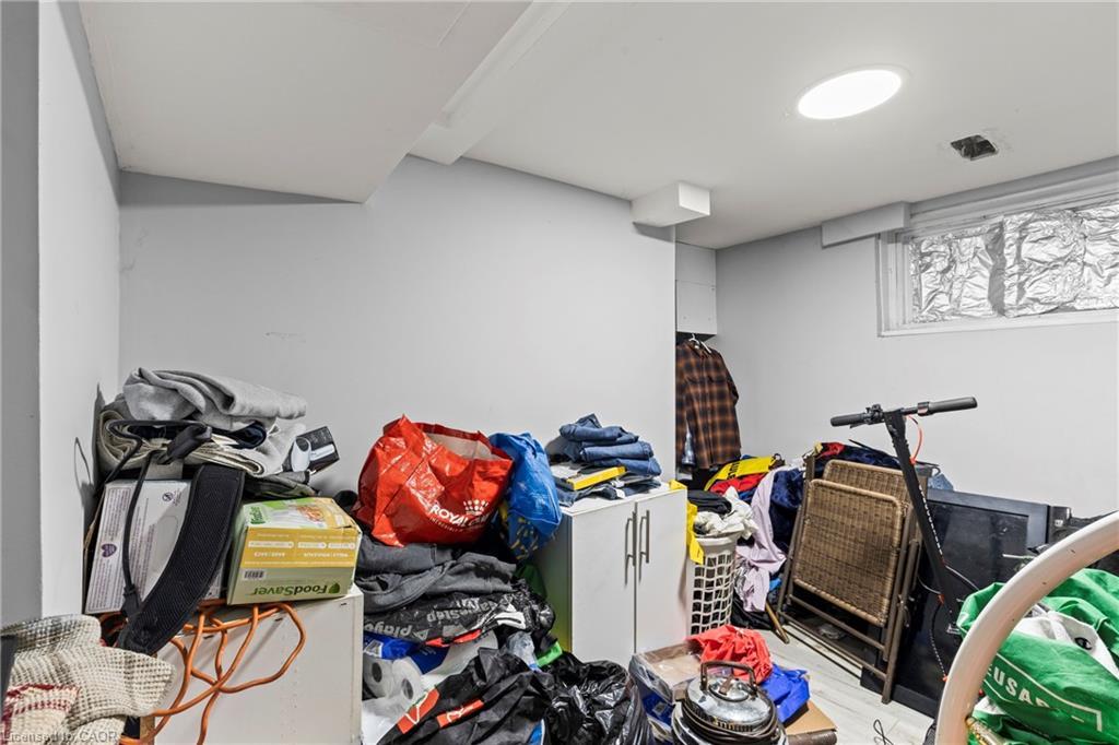 4541 Fourth Avenue, Niagara Falls, ON - Indoor Photo Showing Gym Room