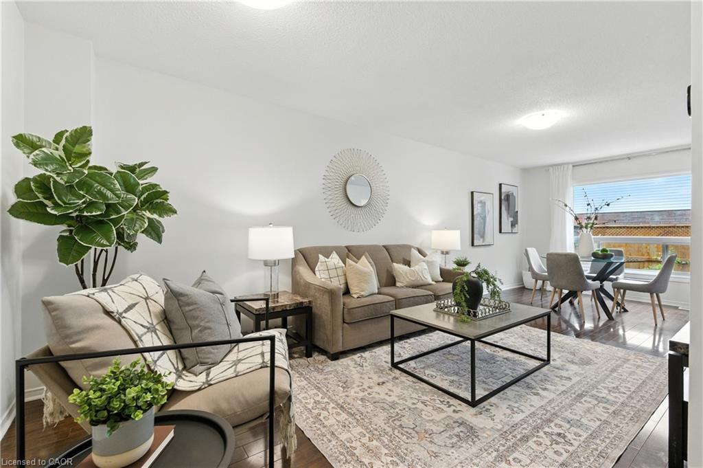 23-415 River Oaks Boulevard W, Oakville, ON - Indoor Photo Showing Living Room