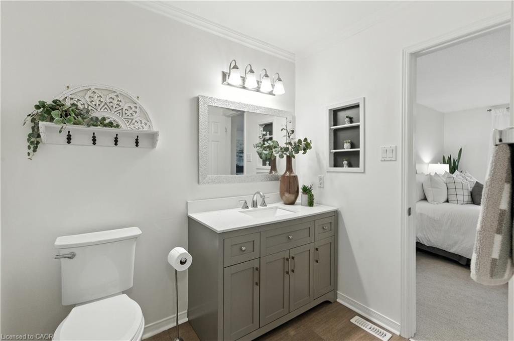 23-415 River Oaks Boulevard W, Oakville, ON - Indoor Photo Showing Bathroom