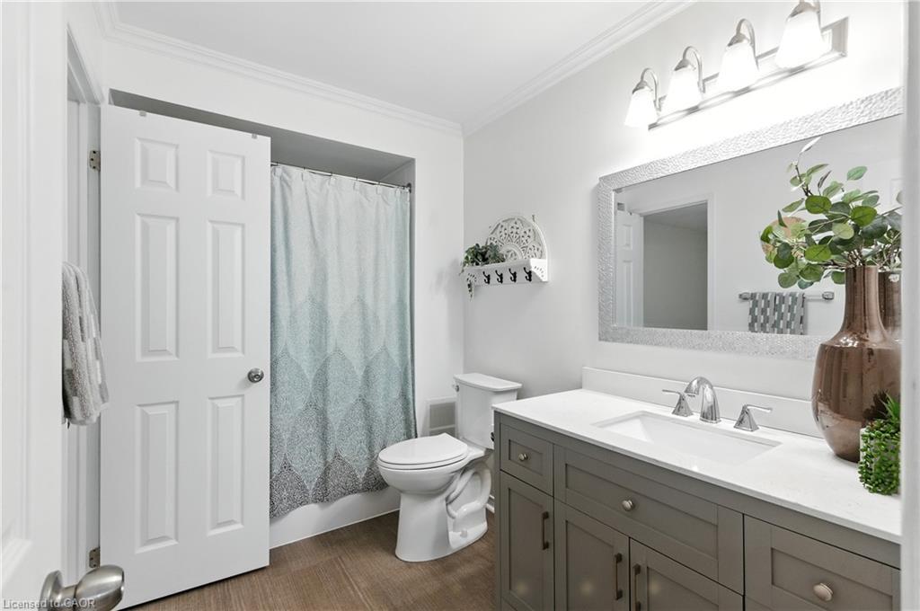 23-415 River Oaks Boulevard W, Oakville, ON - Indoor Photo Showing Bathroom