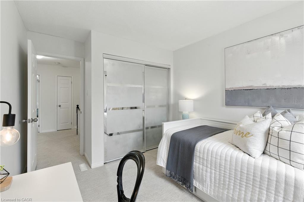 23-415 River Oaks Boulevard W, Oakville, ON - Indoor Photo Showing Bedroom