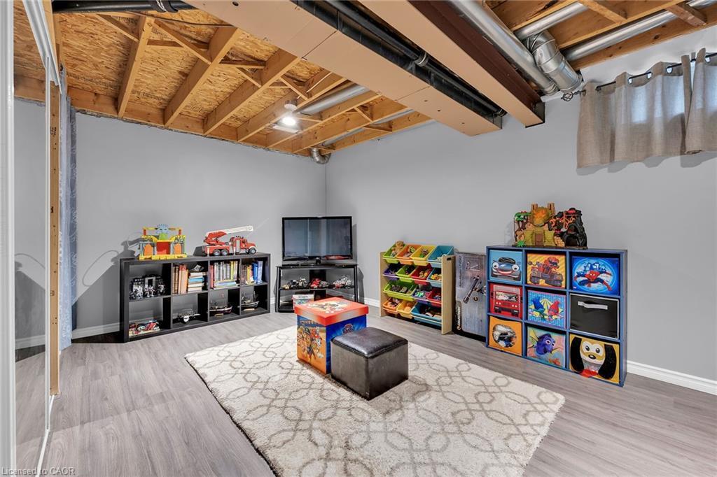 5 Vulcan Court, Hamilton, ON - Indoor Photo Showing Basement