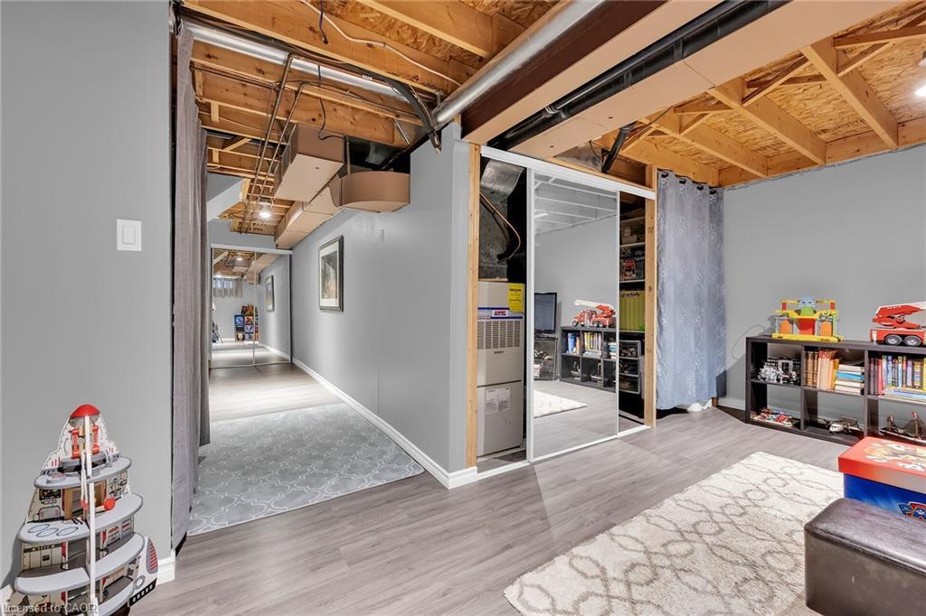 5 Vulcan Court, Hamilton, ON - Indoor Photo Showing Other Room