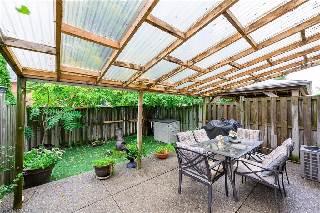 5 Vulcan Court, Hamilton, ON - With Deck Patio Veranda