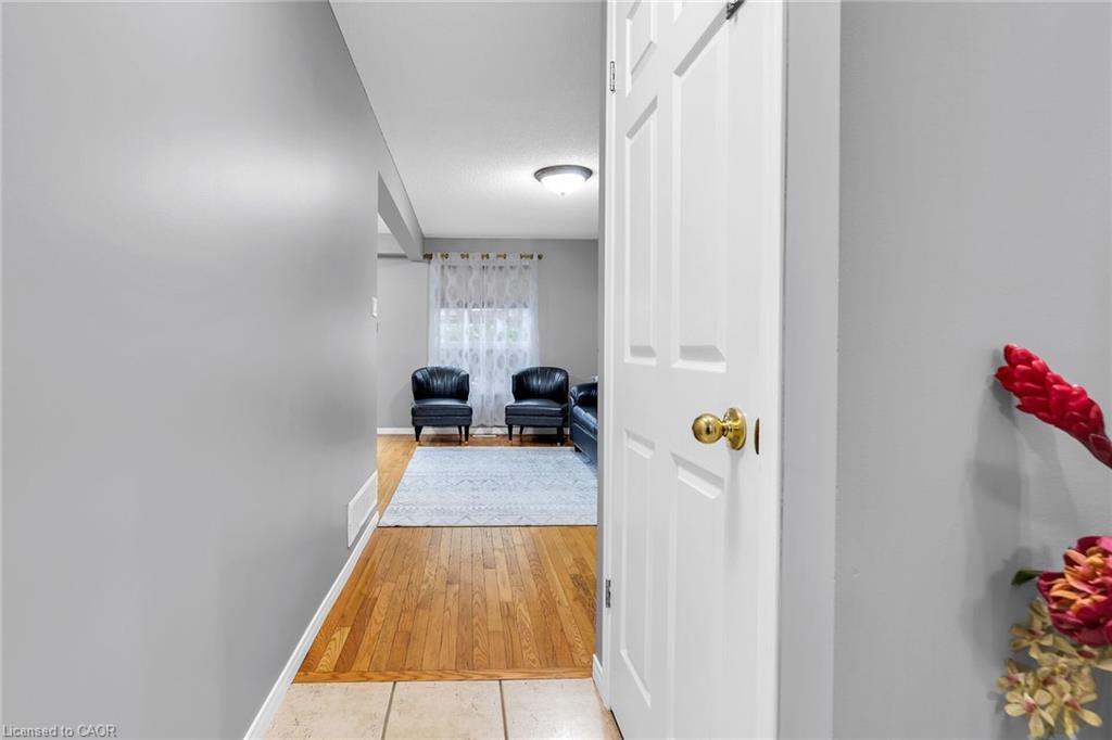 5 Vulcan Court, Hamilton, ON - Indoor Photo Showing Other Room