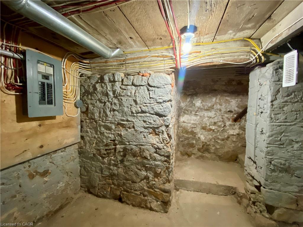 358 Dundas Street E, Hamilton, ON - Indoor Photo Showing Basement