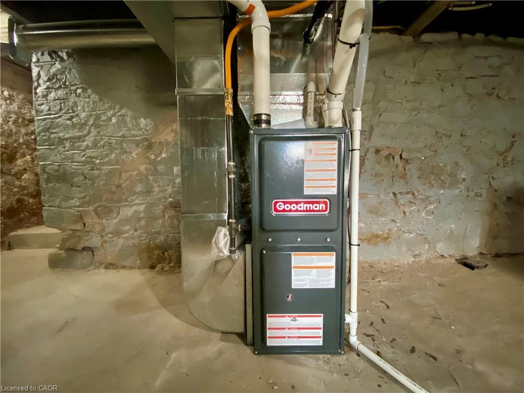 358 Dundas Street E, Hamilton, ON - Indoor Photo Showing Basement