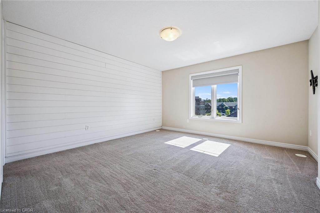 13-39 Kay Crescent, Guelph, ON - Indoor Photo Showing Other Room