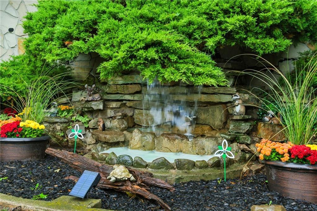 33 Bernard Street, Hamilton, ON - Outdoor