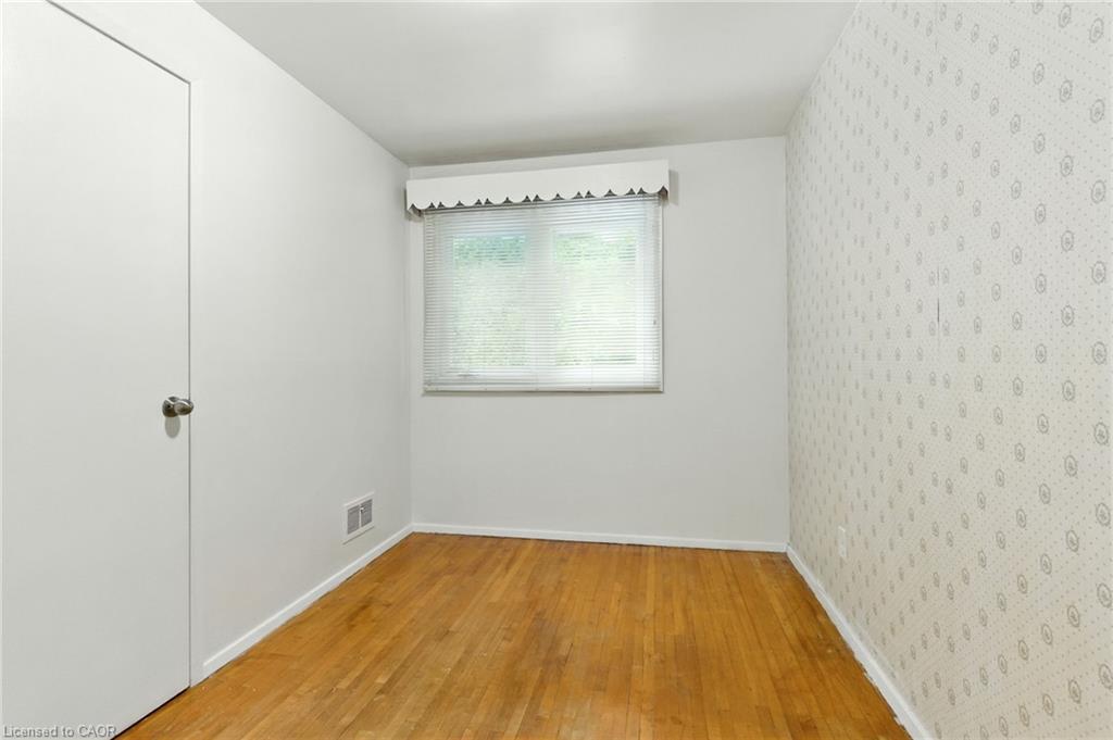 33 Bernard Street, Hamilton, ON - Indoor Photo Showing Other Room