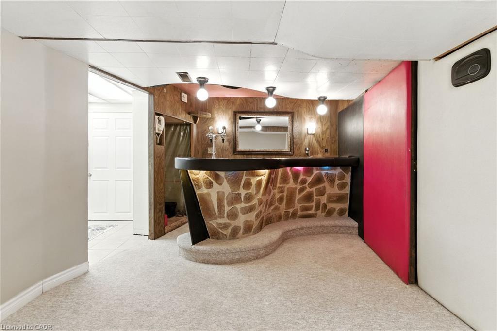 33 Bernard Street, Hamilton, ON - Indoor Photo Showing Other Room