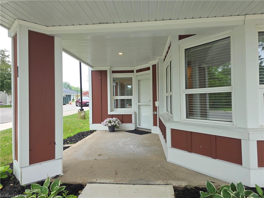 1 Szollosy Circle, Hamilton, ON - Outdoor With Deck Patio Veranda With Exterior