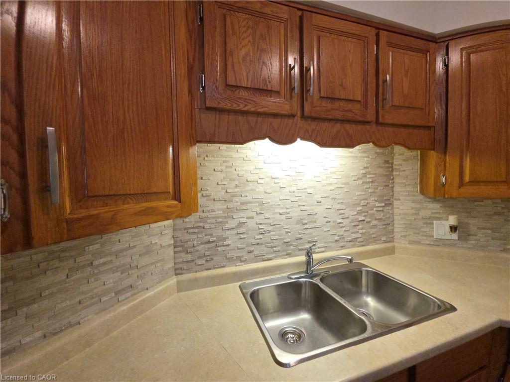 1 Szollosy Circle, Hamilton, ON - Indoor Photo Showing Kitchen With Double Sink