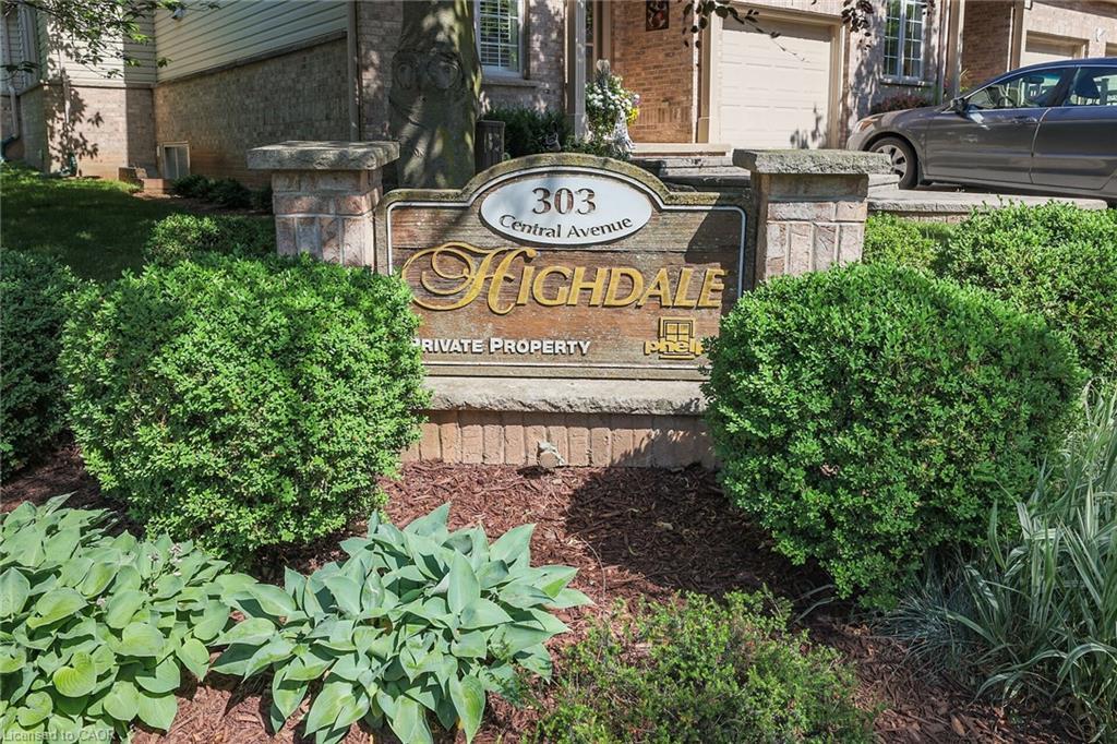 27-303 Central Avenue, Grimsby, ON - Outdoor