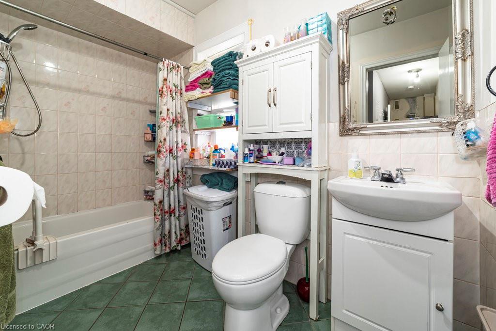 96 Kinrade Avenue, Hamilton, ON