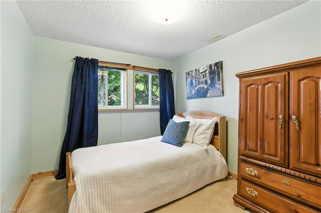 5-3008 Palmer Drive, Burlington, ON - Indoor Photo Showing Bedroom