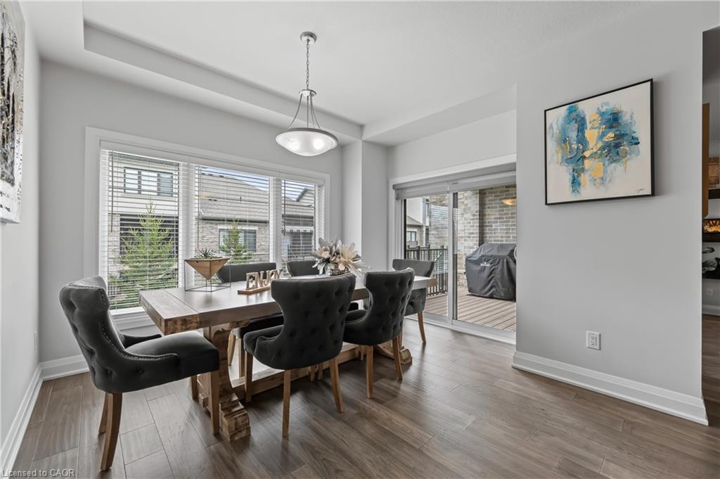 21-271 Grey Silo Road, Waterloo, ON - Indoor Photo Showing Dining Room