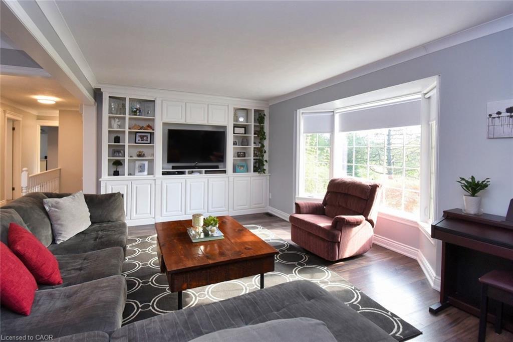 1284 Highway 54 Highway, Haldimand, ON - Indoor Photo Showing Living Room