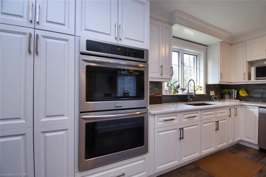 1284 Highway 54 Highway, Haldimand, ON - Indoor Photo Showing Kitchen