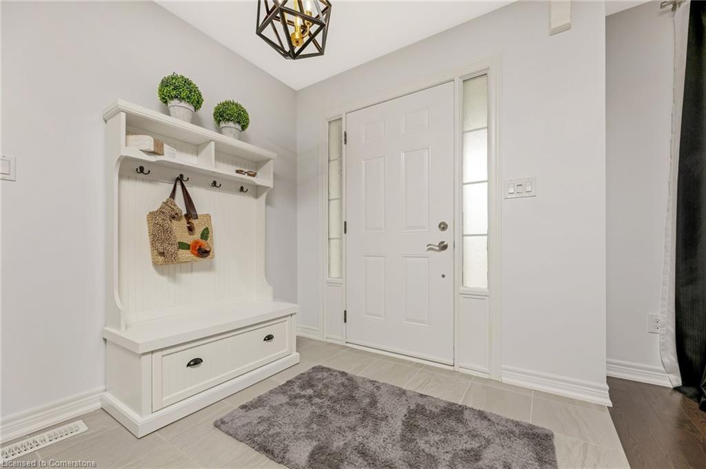 36 Michelles Way, Hagersville, ON - Indoor Photo Showing Other Room