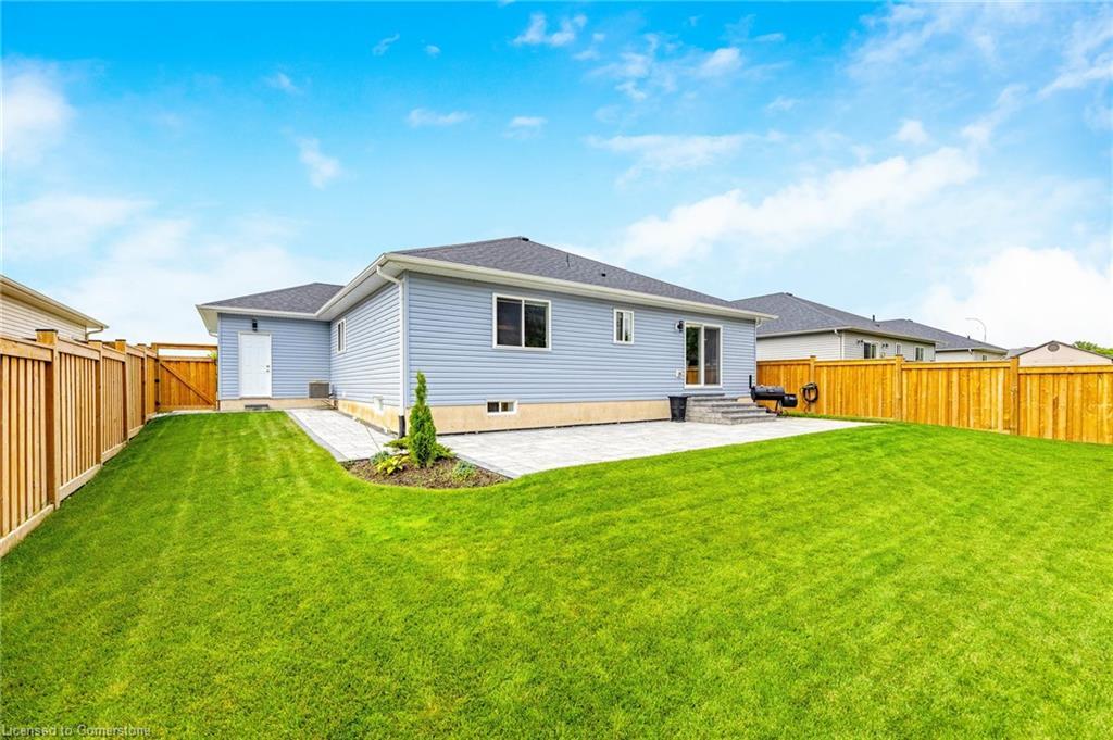 36 Michelles Way, Hagersville, ON - Outdoor With Backyard