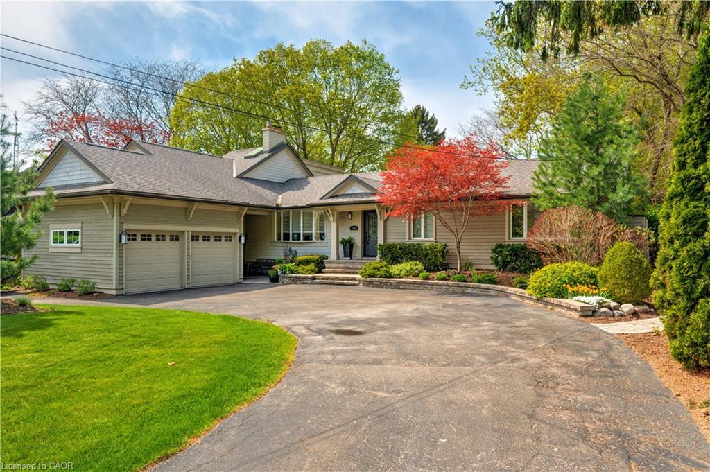 4391 Lakeshore Road, Burlington, ON - Outdoor With Facade