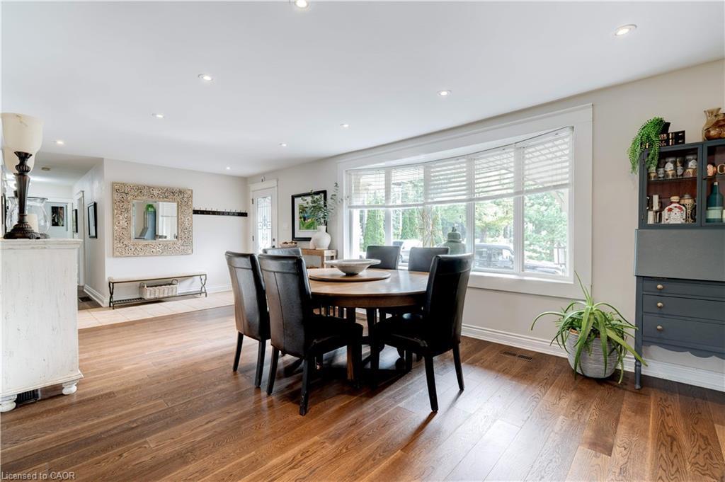4391 Lakeshore Road, Burlington, ON - Indoor Photo Showing Dining Room
