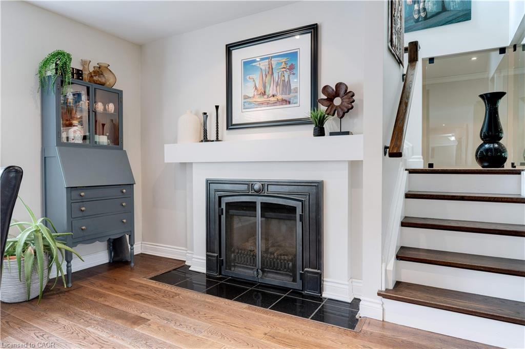 4391 Lakeshore Road, Burlington, ON - Indoor Photo Showing Living Room With Fireplace