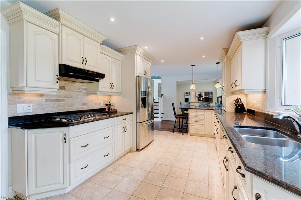 4391 Lakeshore Road, Burlington, ON - Indoor Photo Showing Kitchen With Double Sink