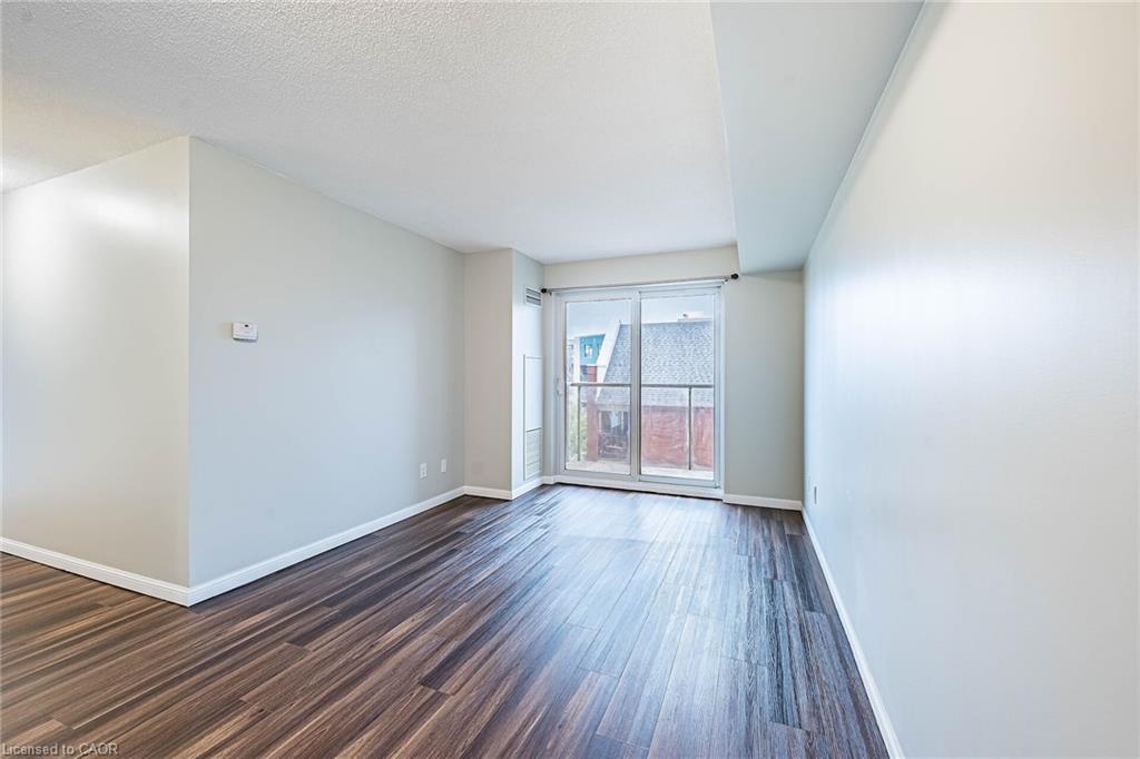 402-4 Elsinore Path, Etobicoke, ON - Indoor Photo Showing Other Room