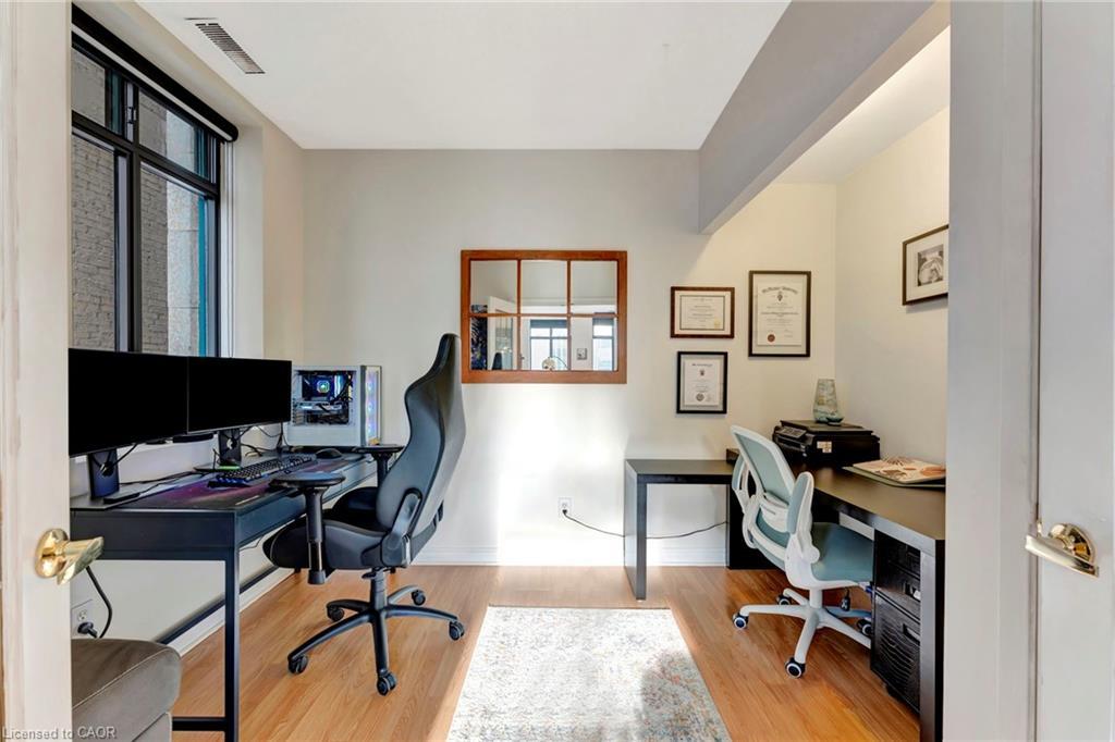 701-36 James Street S, Hamilton, ON - Indoor Photo Showing Office