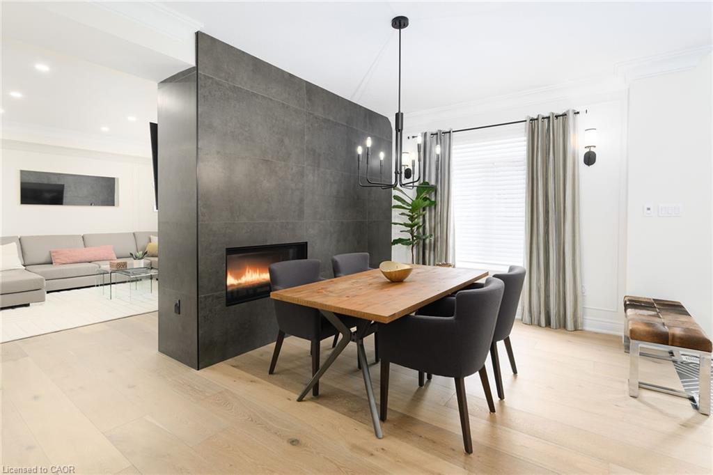 9-270 Main Street W, Grimsby, ON - Indoor Photo Showing Dining Room