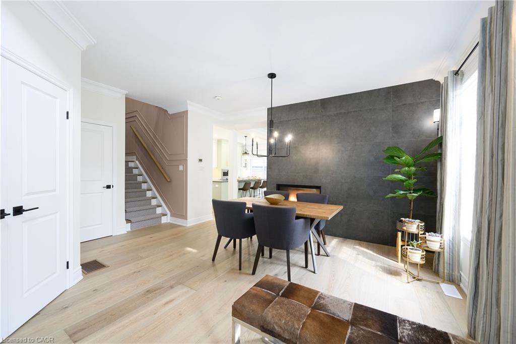 9-270 Main Street W, Grimsby, ON - Indoor Photo Showing Dining Room