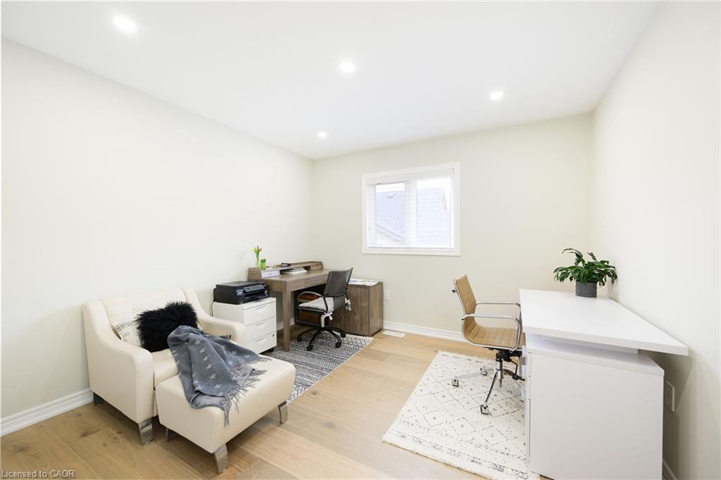 9-270 Main Street W, Grimsby, ON - Indoor