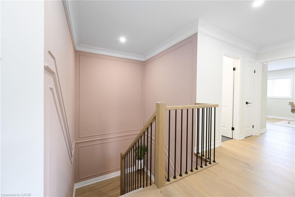 9-270 Main Street W, Grimsby, ON - Indoor Photo Showing Other Room