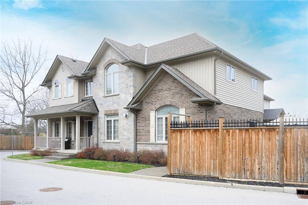 9-270 Main Street W, Grimsby, ON - Outdoor With Facade