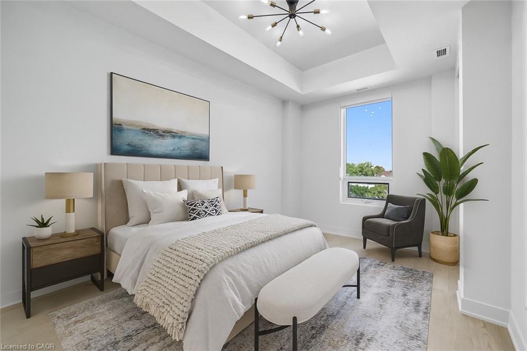 409-123 Maurice Drive, Oakville, ON - Indoor Photo Showing Bedroom