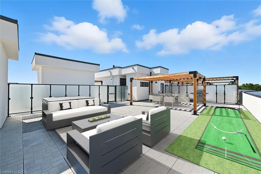 409-123 Maurice Drive, Oakville, ON - Outdoor