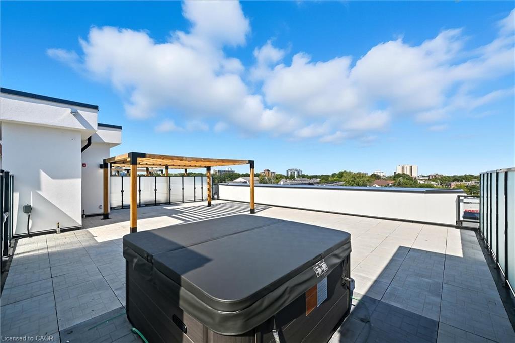 409-123 Maurice Drive, Oakville, ON - Outdoor With Balcony