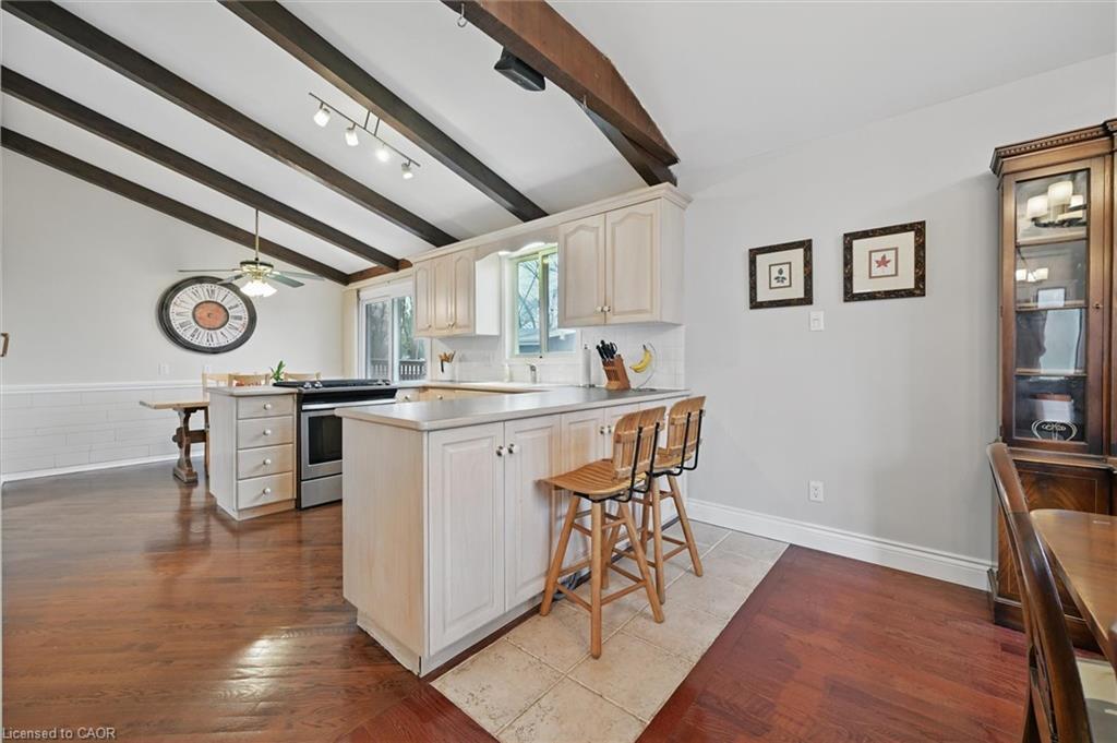 768 King Road, Burlington, ON - Indoor Photo Showing Other Room