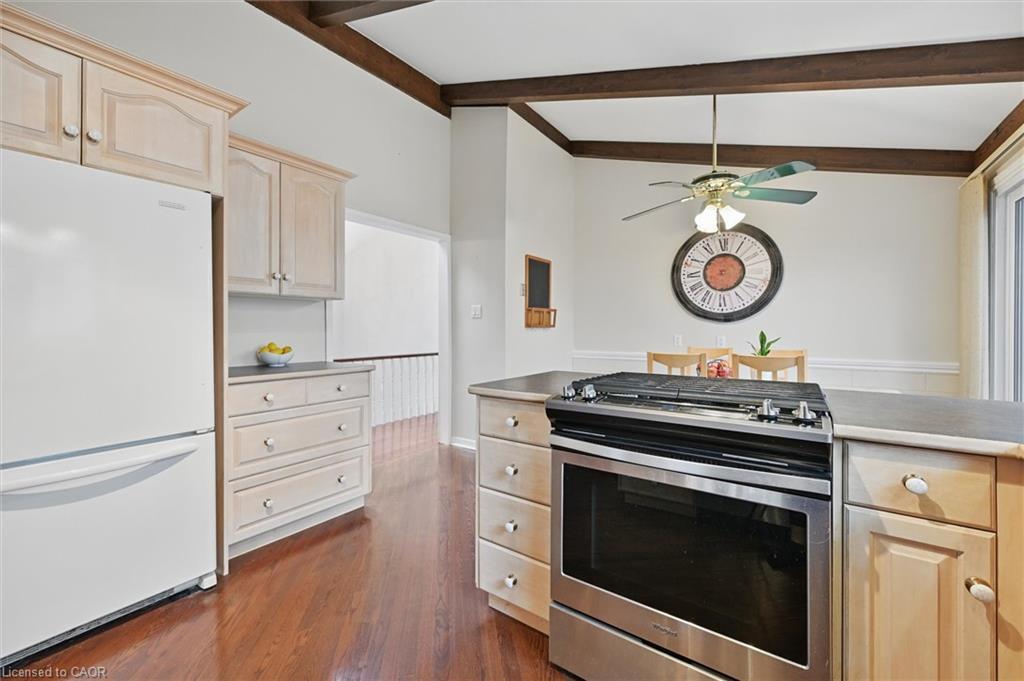 768 King Road, Burlington, ON - Indoor Photo Showing Kitchen
