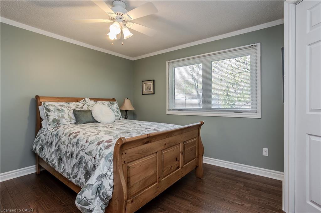 1858 Heather Hills Drive, Burlington, ON - Indoor Photo Showing Bedroom