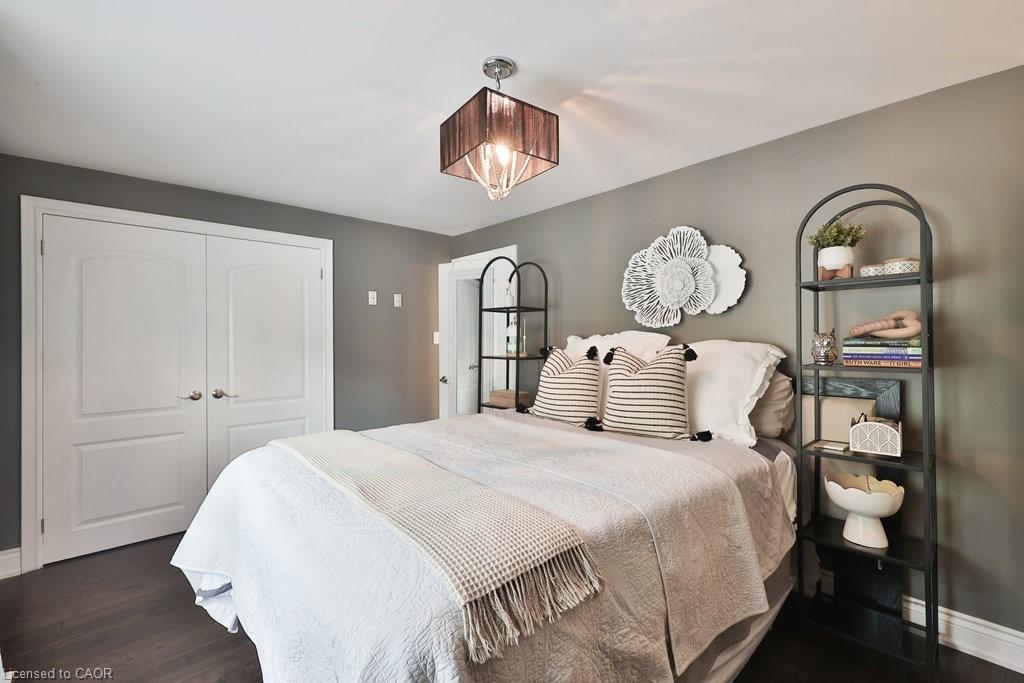 3530 Walmer Road, Burlington, ON - Indoor Photo Showing Bedroom