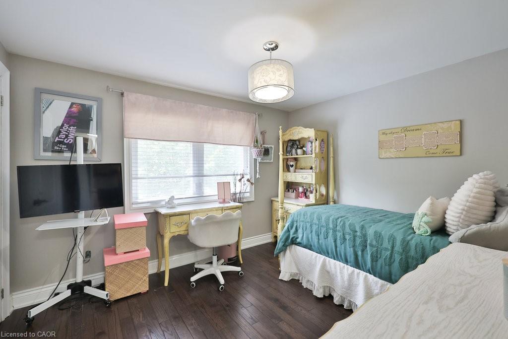 3530 Walmer Road, Burlington, ON - Indoor Photo Showing Bedroom