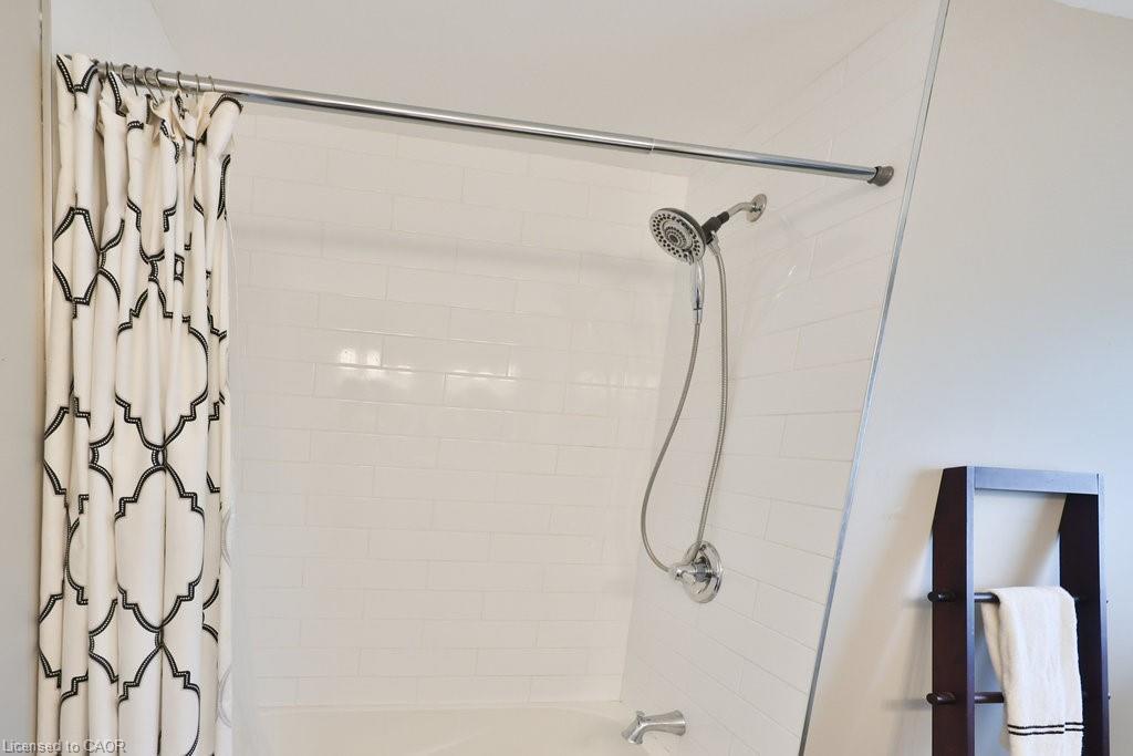 3530 Walmer Road, Burlington, ON - Indoor Photo Showing Bathroom