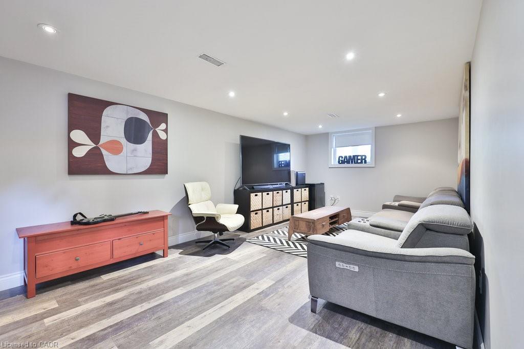 3530 Walmer Road, Burlington, ON - Indoor