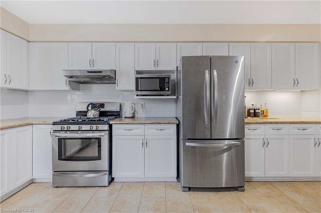46 Foxhill Crescent, St. Catharines, ON - Indoor Photo Showing Kitchen