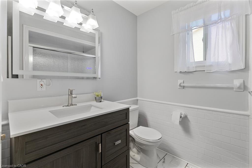 46 Foxhill Crescent, St. Catharines, ON - Indoor Photo Showing Bathroom